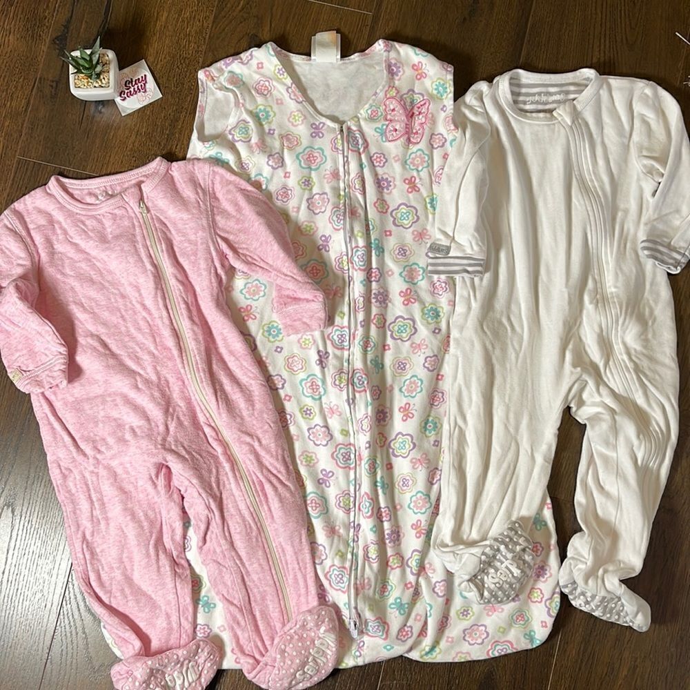 GUC Halo Sleepsack + Juddlies One Piece Zippered 12-18 Months